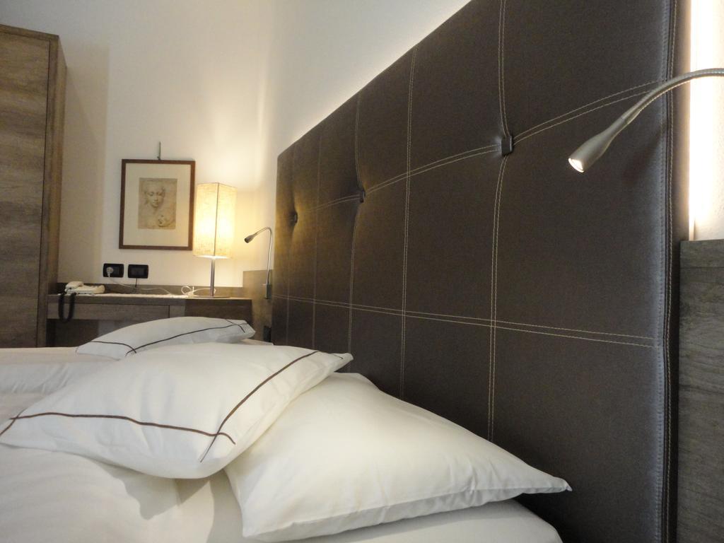 Hotel Cevedale Living Romance Hotel 코골로 외부 사진