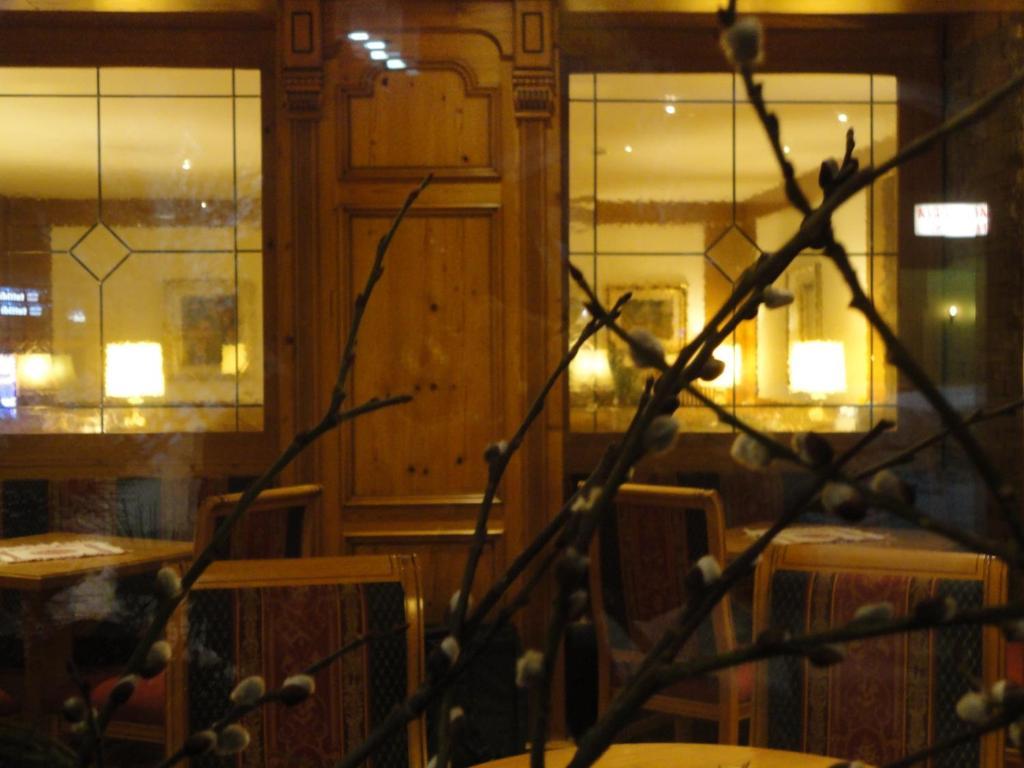 Hotel Cevedale Living Romance Hotel 코골로 외부 사진