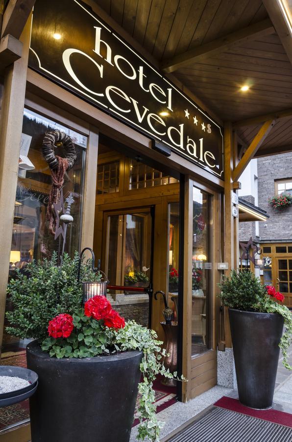 Hotel Cevedale Living Romance Hotel 코골로 외부 사진