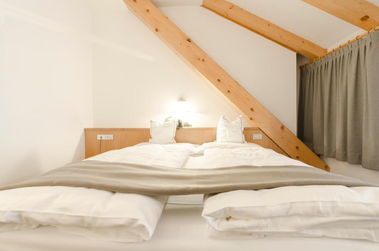 Hotel Cevedale Living Romance Hotel 코골로 외부 사진