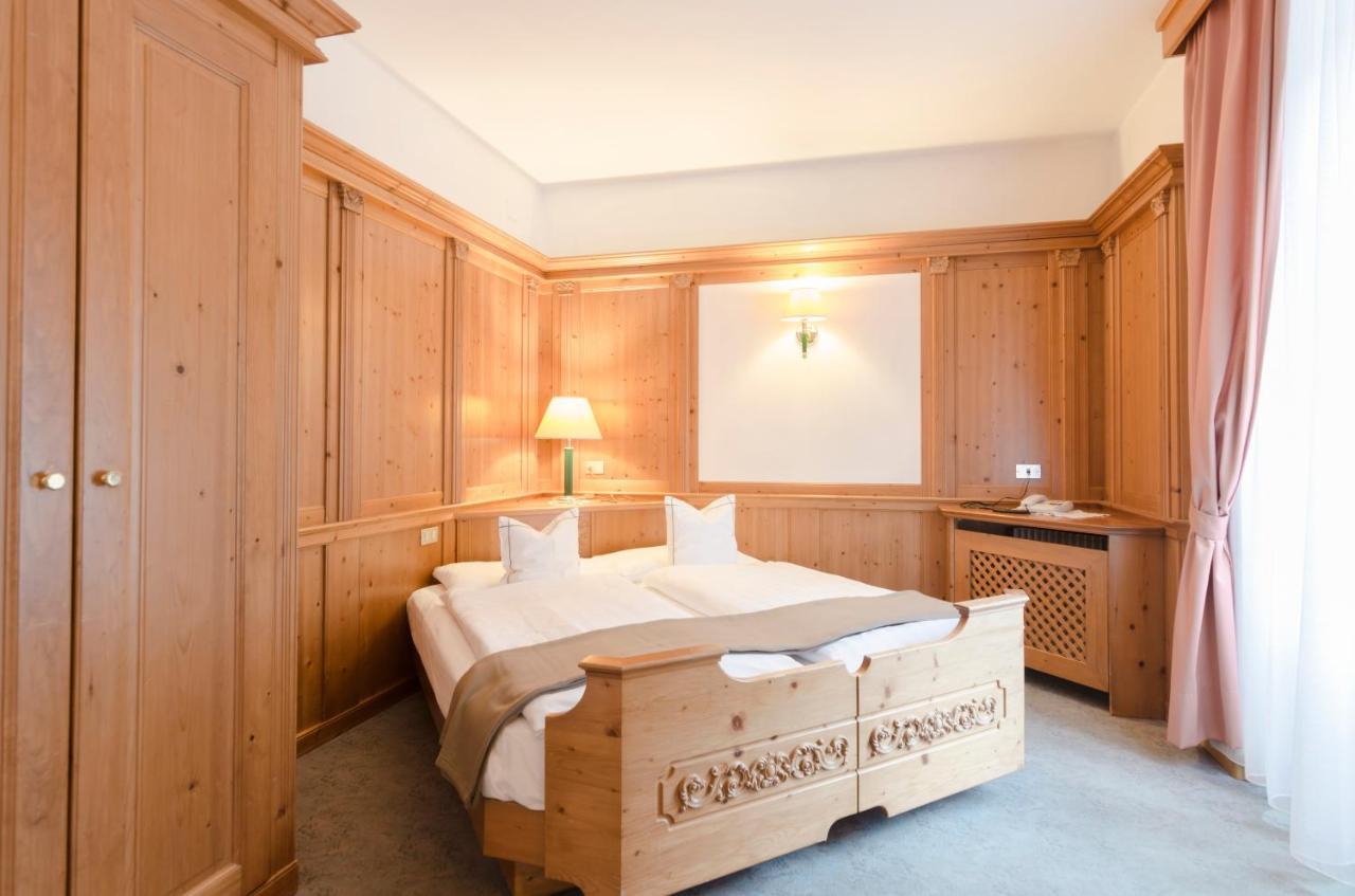 Hotel Cevedale Living Romance Hotel 코골로 외부 사진